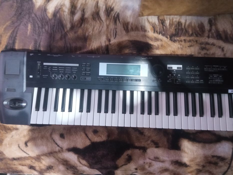 Срочно продам "Korg TR