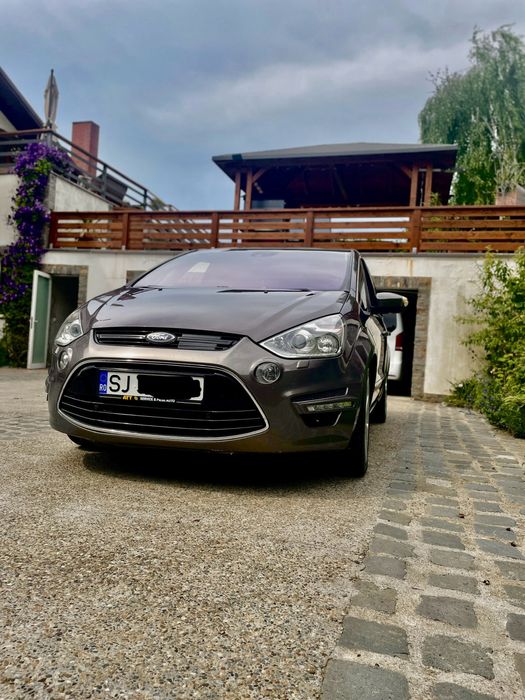 Ford S-Max 2.2 TDI (2011) – Putere, Confort, Eleganță