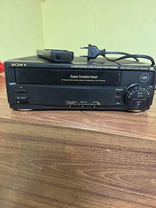 Sony VHS Videomagnitofon (VCR)
