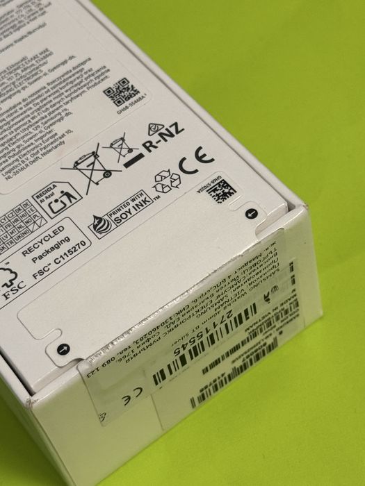 ЗАПЕЧАТАН 40mm Samsung watch 8 Yettel Гаранция 2027 Silver