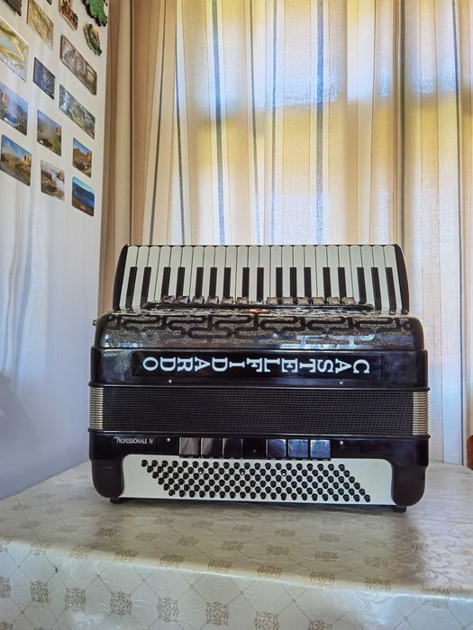 Acordeon Paolo soprani profesional 4
