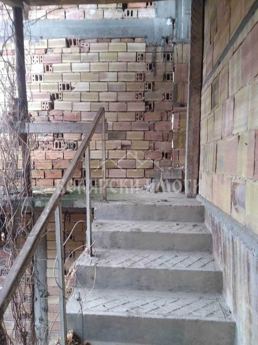 Двуетажна къща в гр. Килифарево