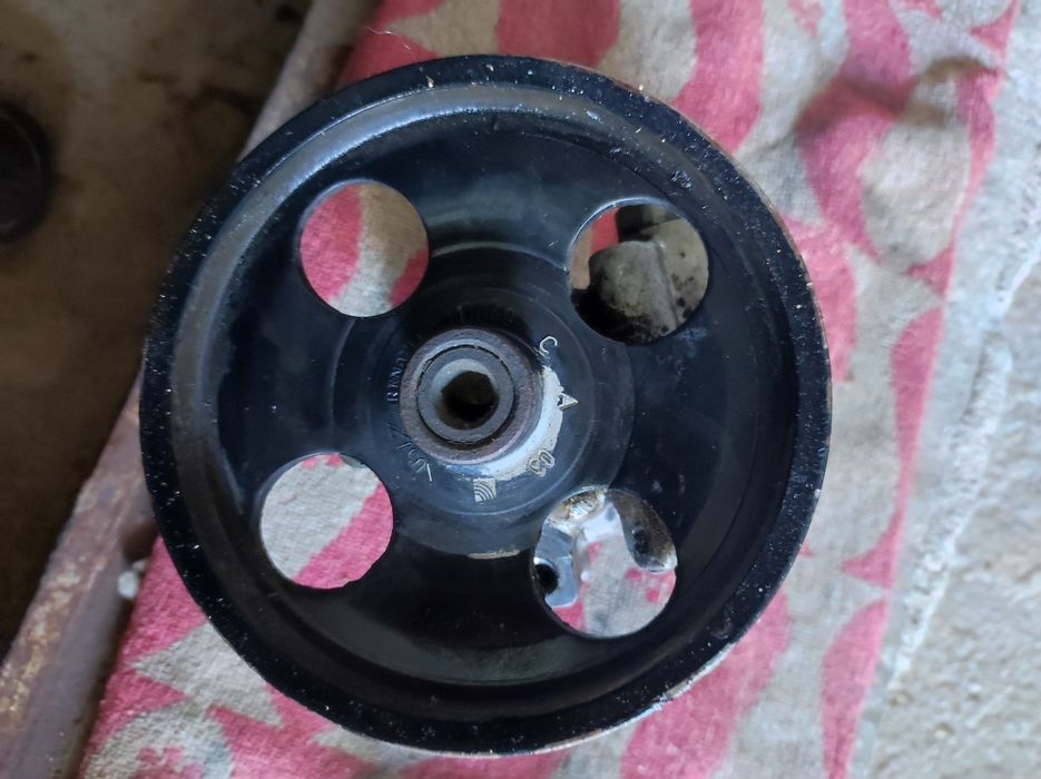 Хидравлична помпа за Пежо Партнер-1.8 бензин-90к.с.