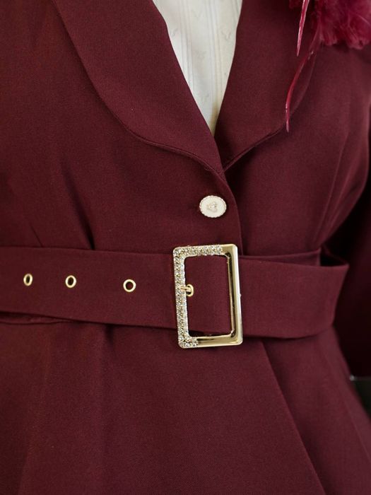 Костюм тройка на девочку на рост  128-152см