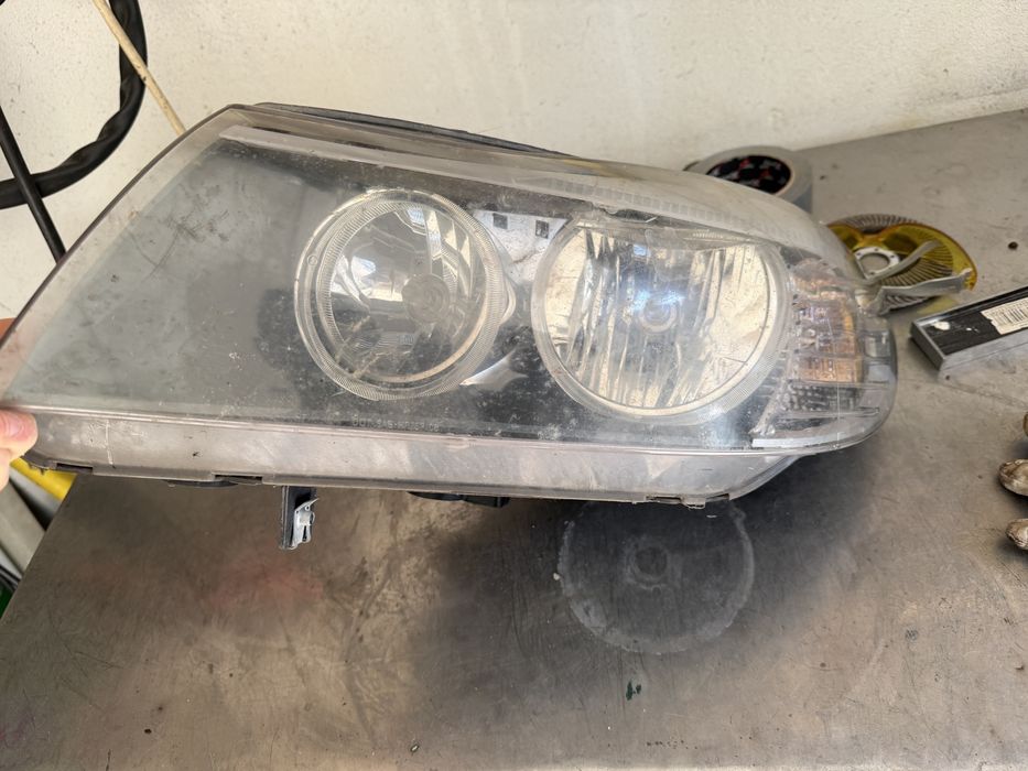 Faruri bmw e90 facelift 2010