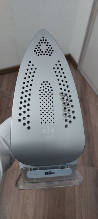 Паровой утюг Braun