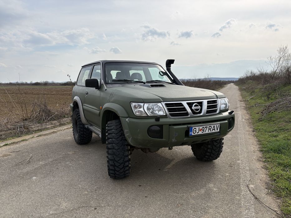 Nissan Patrol Y61