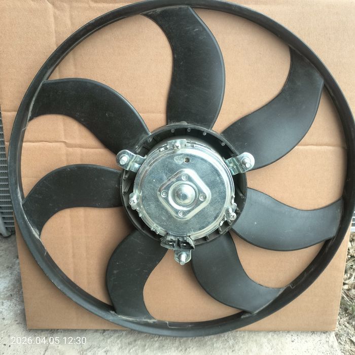 Радиатор, вентилятор на фольсваген  2 л