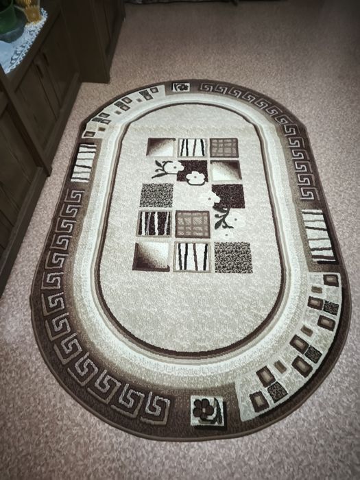 Продам палас овальный