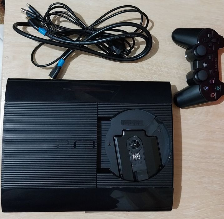 PS3 Super Slim conditie perfecta