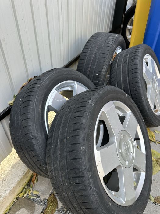Vând set cauciucuri cu jante