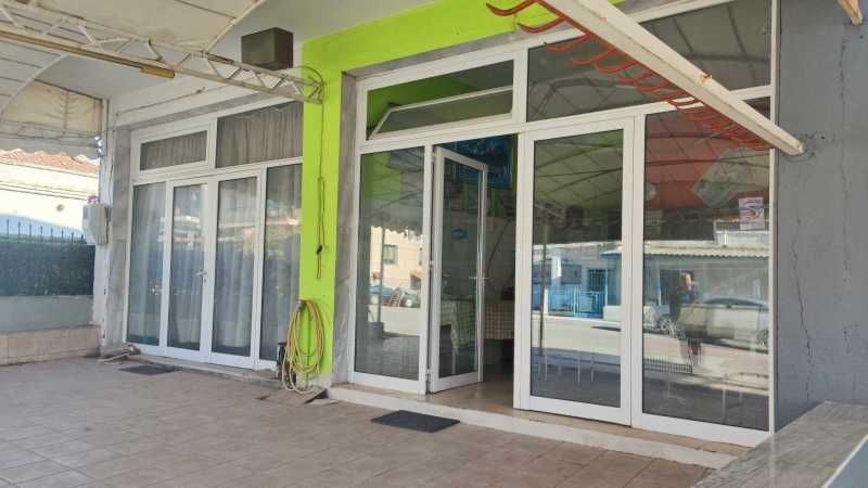 ПРОДАВА Бизнес помещение на партерен етаж и жилище на първи етаж
