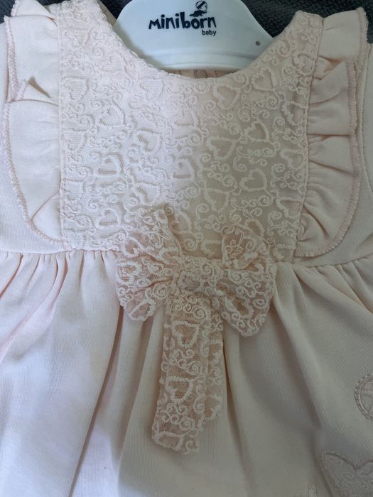 Продам платье на девочку, 6 месяцев