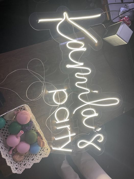 Neon yozuvlar va  reklama/Неон вывески и декорации