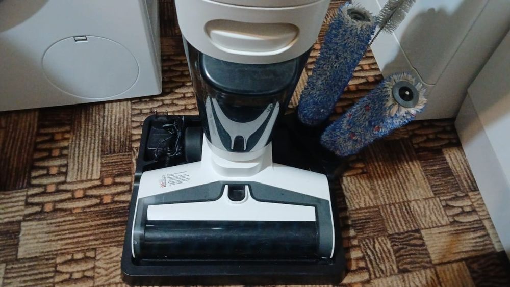 Моющий пылесос в отличном состоянии