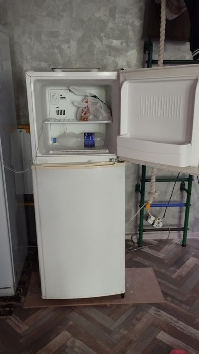 Продам холодильник Lg. С доставкой