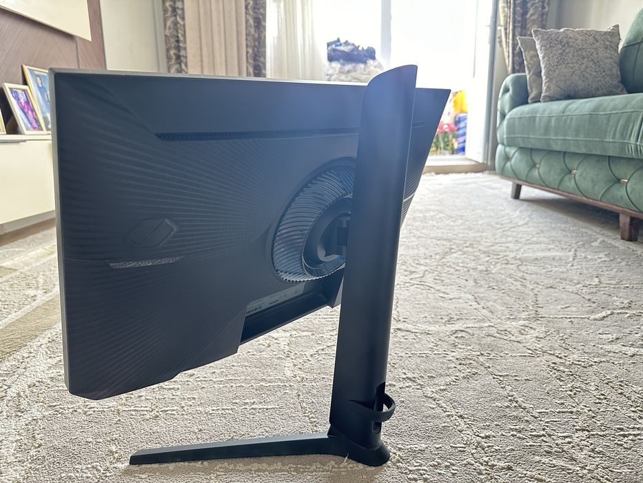 Монитор самсунг 240гц