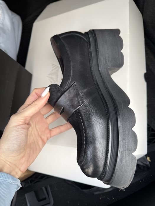 Лоуфъри естествена кожа