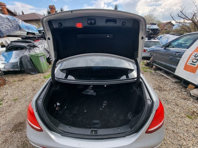 Mercedes E220 W213  2017г. на части