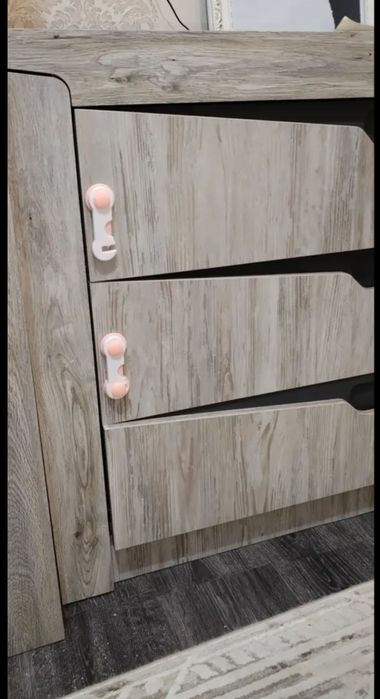 Продаётся спальный гарнитур