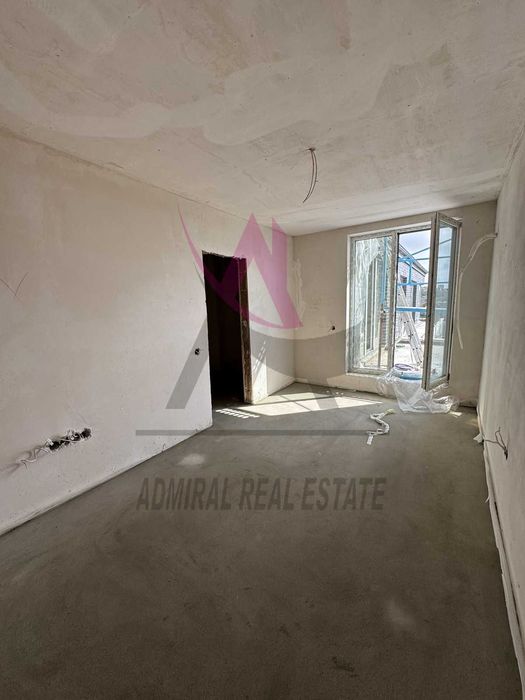 Продава се Тристаен апартамент в Варна, Левски - 200 кв.м за 1466 €/кв.м - Снимка #3