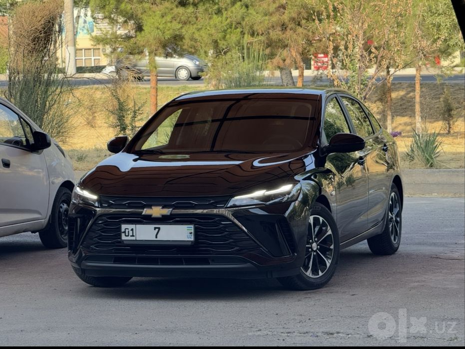 Chevrolet Monza 1.3 Turbo Mild Hybrid (48V) — 2023 года (1 хозяин)