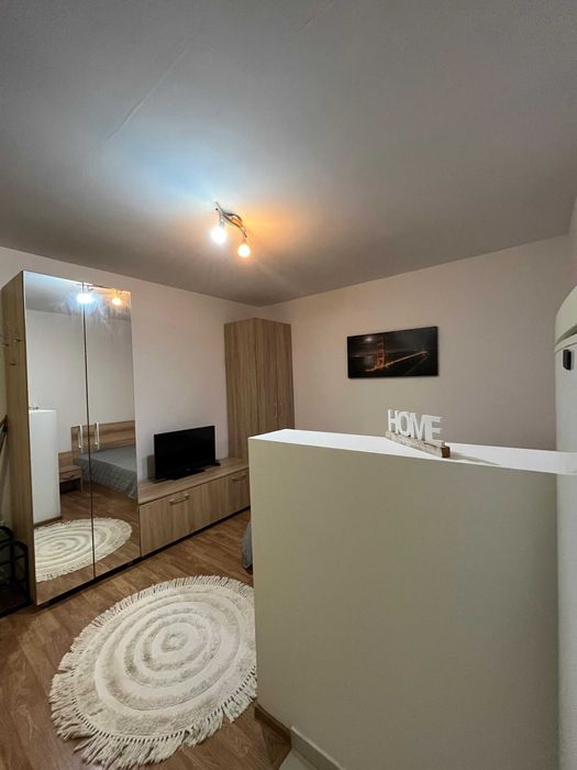 Închiriez garsonieră pe Calea Martirilor - direct de la proprietar