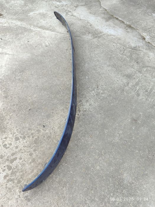 Продавам,предни лайсни за Vw Touran