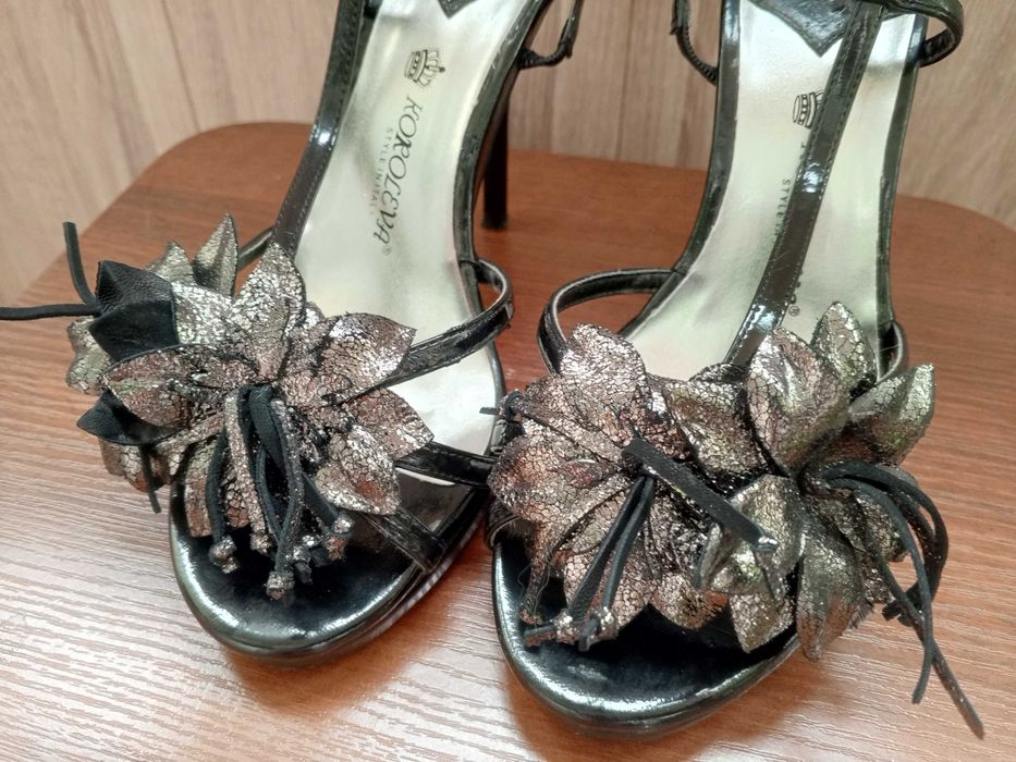 Босоножки на шпильке (б/У)