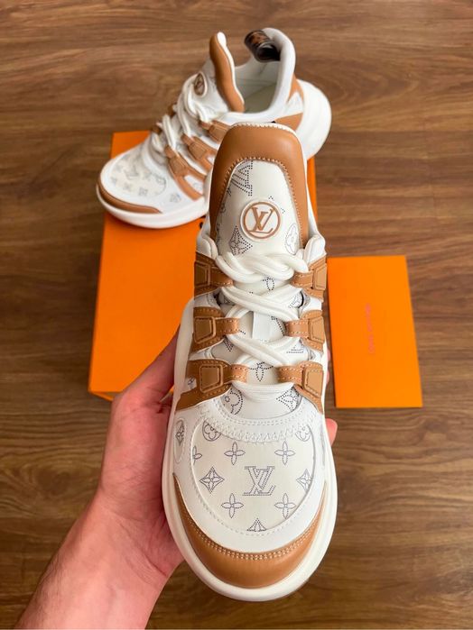 Нови обувки -  LV