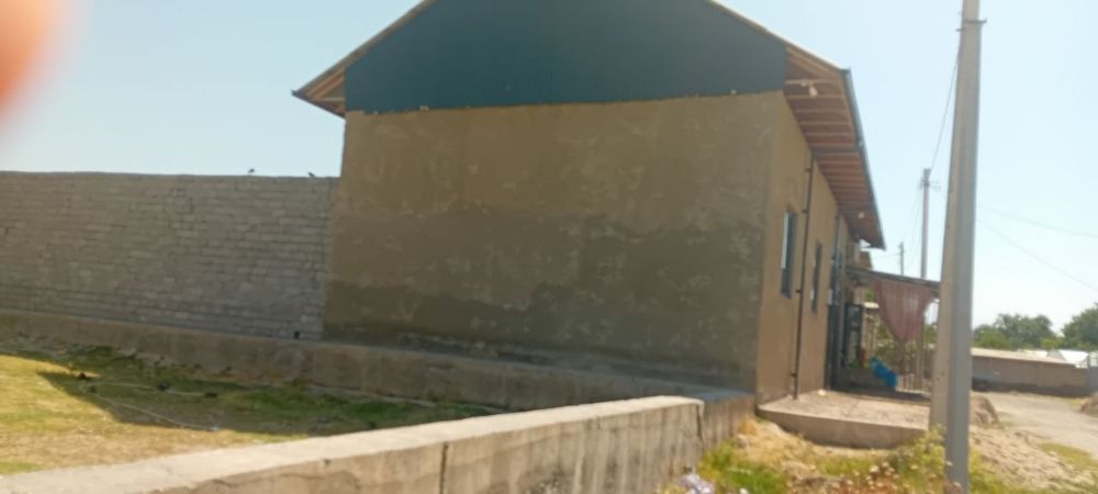 16yoʻlidan uy sotiladi