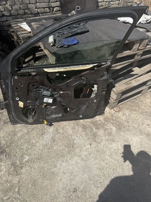 Врата предна дясна  audi a4 b7  ауди а4 б7
