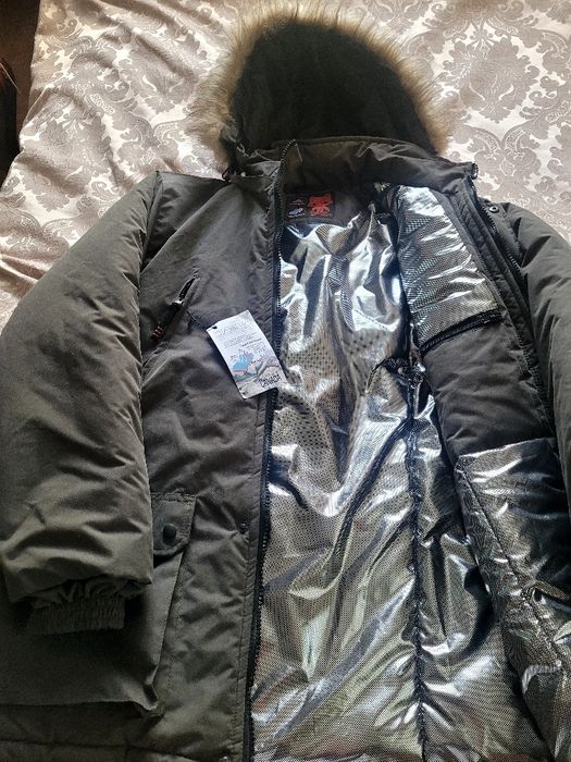 Продам зимнюю куртку