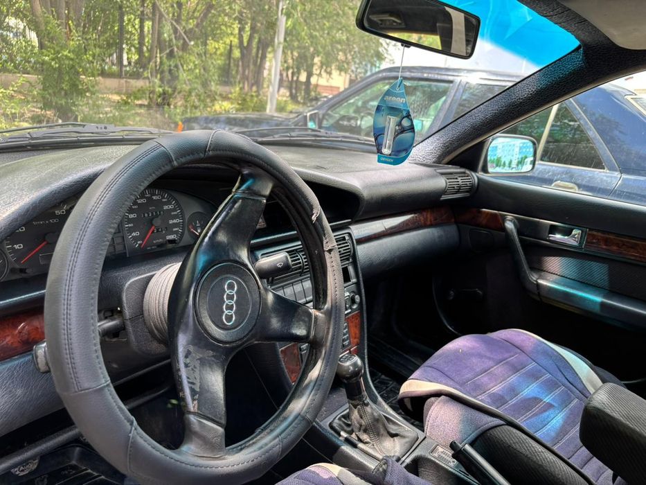 Продам Ауди 100 С4