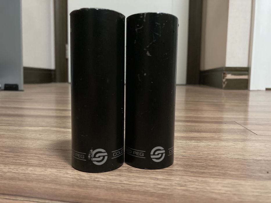 Два Пэгга от ‘Cold Forged Peg’ на BMX