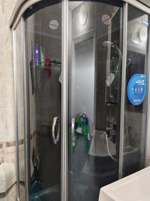 Душевая кабина б/у 60000