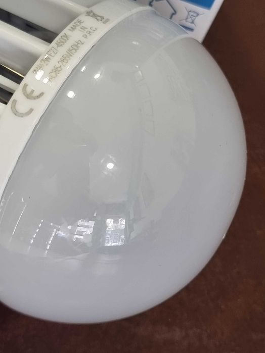 Крушка за комари / LED MOSQUITO BULB E27 8W+2W