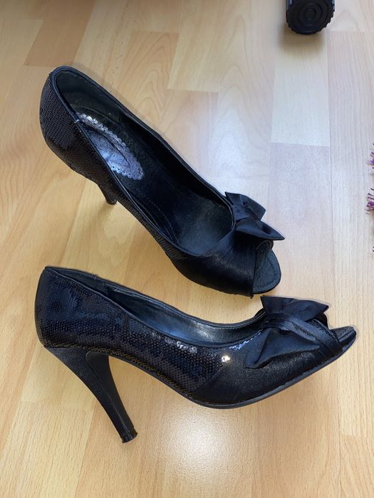 Pantofi cu toc Benvenuti
