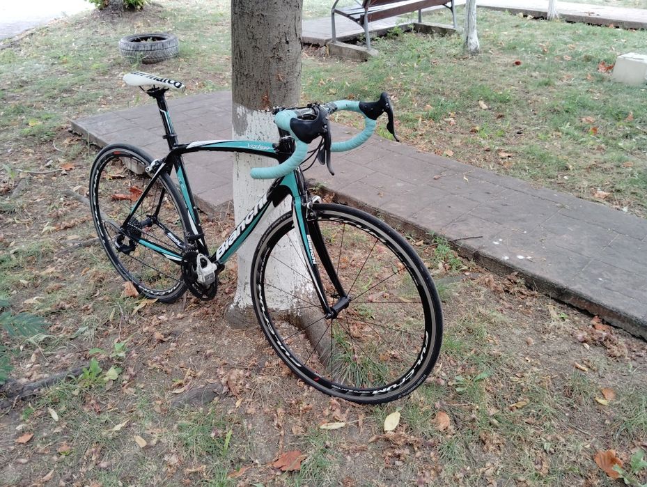 Cursiera carbon Bianchi Vertigo  preț redus