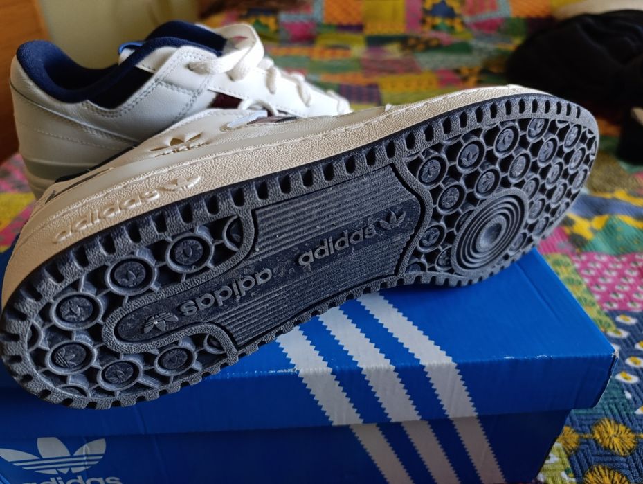 Adidas forum low cl red