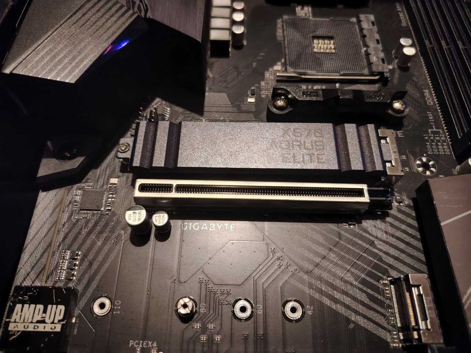 Дънна платка Gigabyte X570 AORUS ELITE AM4