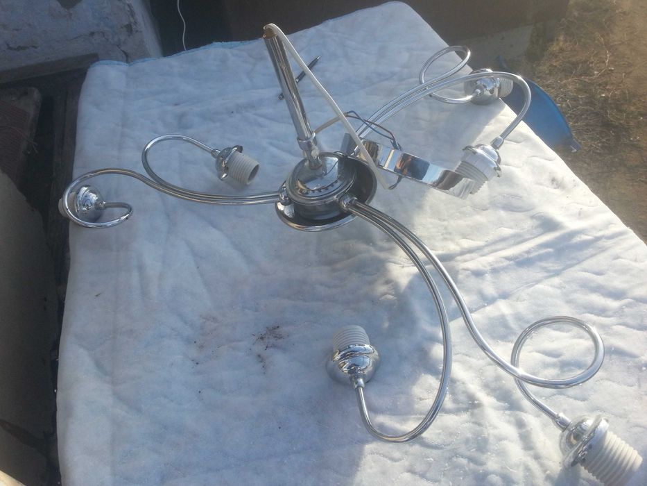 Люстра без плафонов