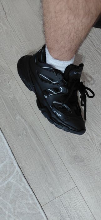 Balenciaga track