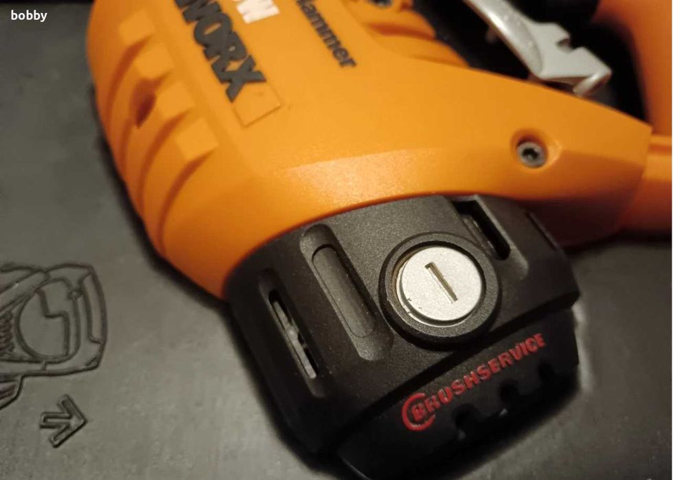 Ударна дрелка Worx WX300K