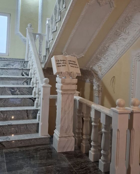 Balustri, trepte, placaje, Glafuri , Marmură, Granit, travertin