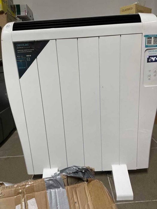 Calorifer electric Cecotec Ready Warm 1200, 900 W, montare pe perete sau pe podea, temporizator, afișaj LCD, control prin WiFi