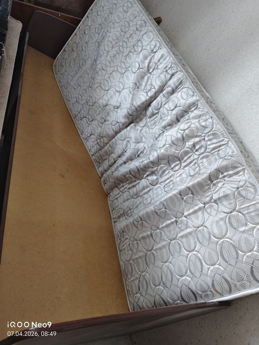 Продам кровать б/у