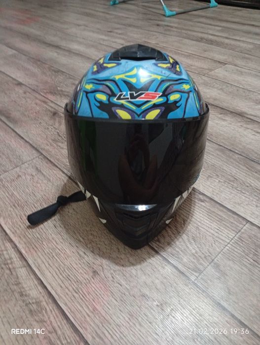 Шлем безопасности