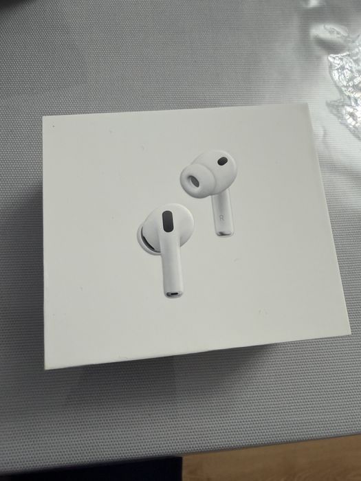 Apple AirPods Pro 3,НОВЫЕ,чек имеется