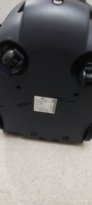 Моющий пылесос LG